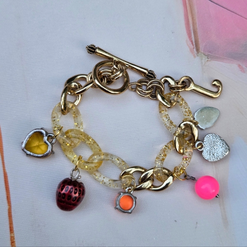 Juicy Couture Y2K Clear Glitter Resin & Goldtone “Candy Pop” Vtg Charm Bracelet - Picture 6 of 8